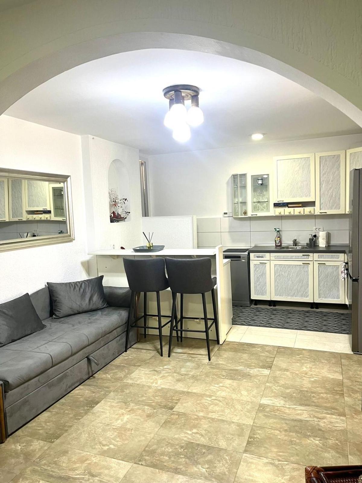 Apartments Harmonija บุดวา ภายนอก รูปภาพ